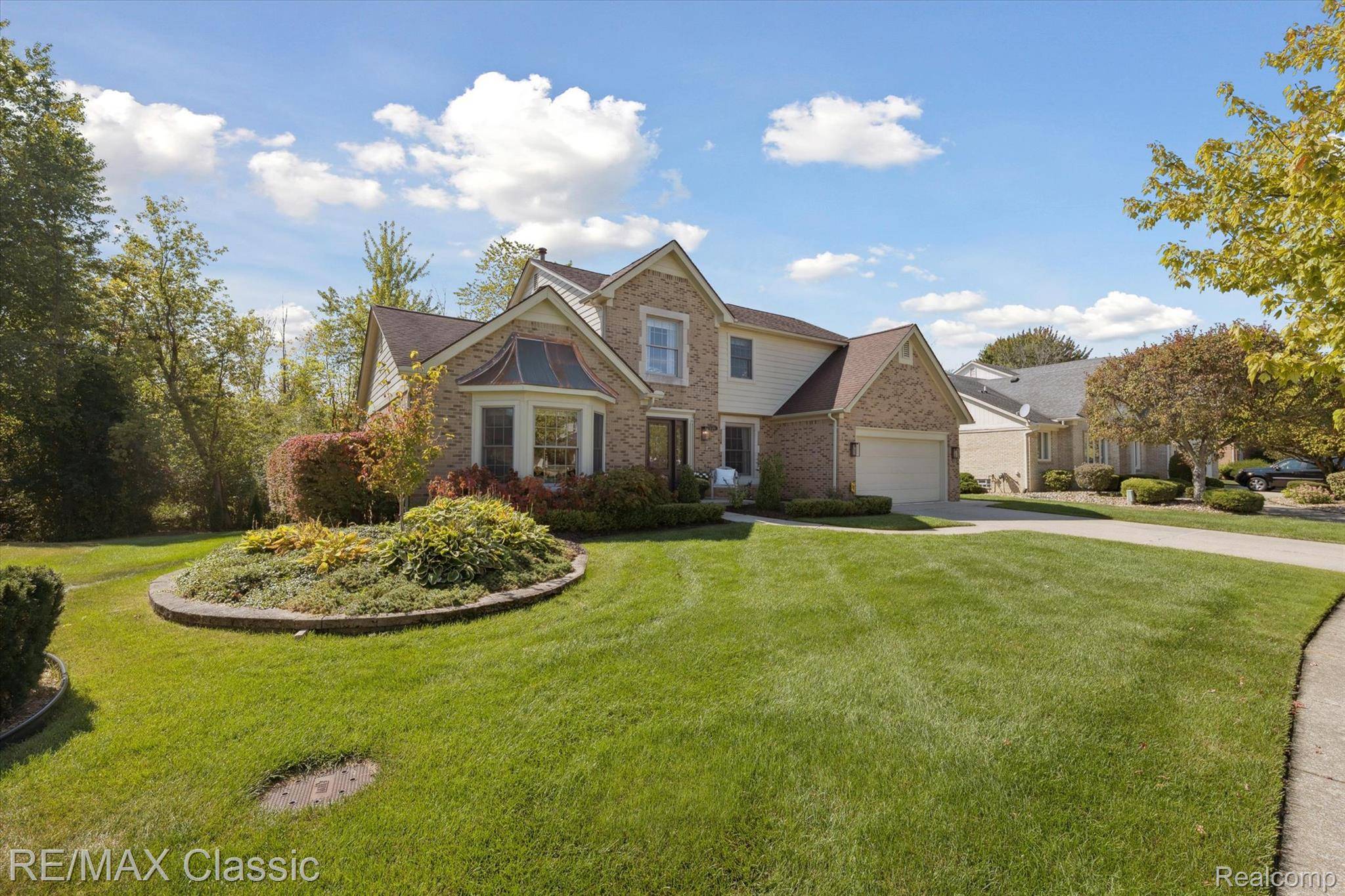 Novi, MI 48374,22691 Foxmoor DR