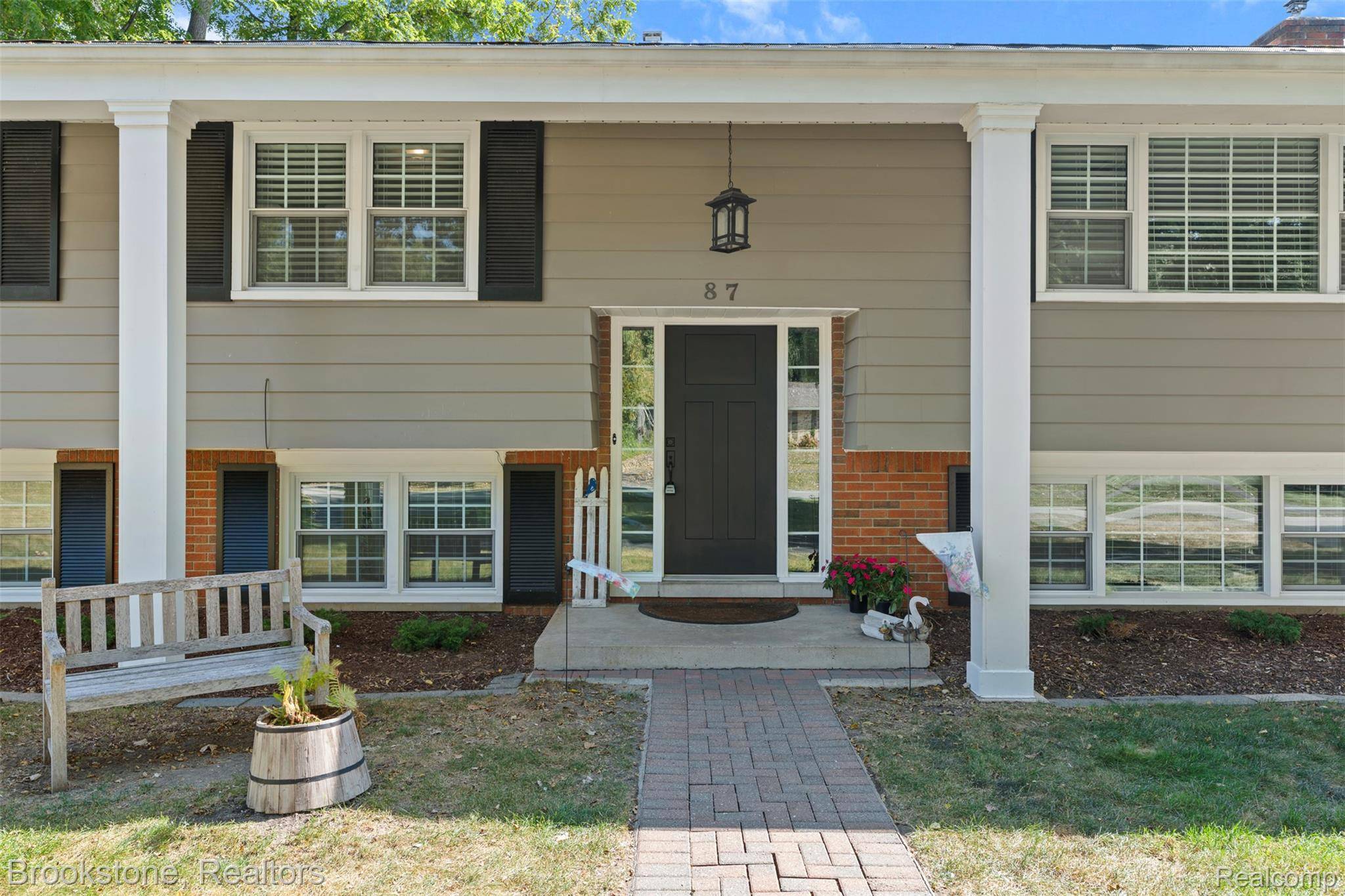 Rochester Hills, MI 48309,87 E Maryknoll RD