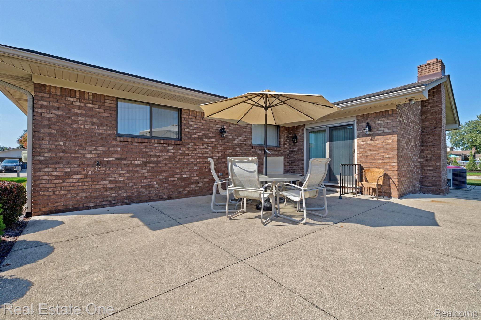 Clinton Township, MI 48038,38756 Cheldon ST