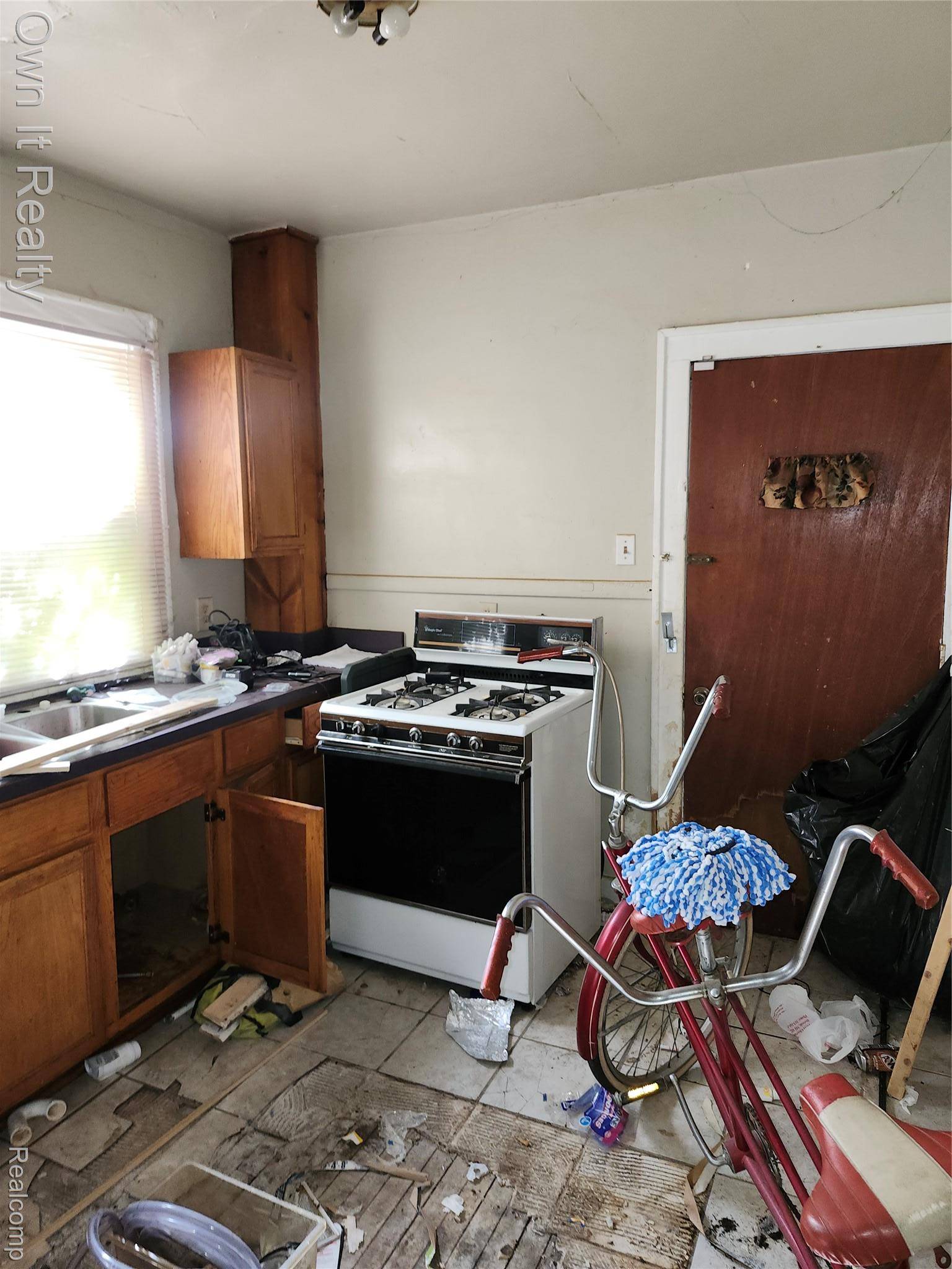 Detroit, MI 48204,7151 Tuxedo ST