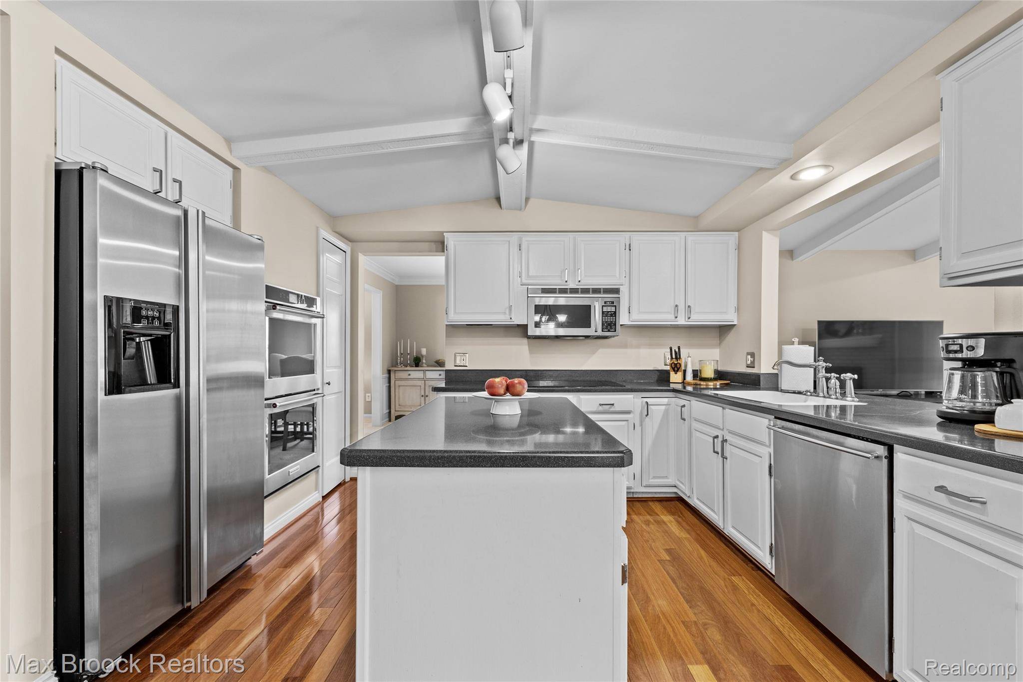 Rochester Hills, MI 48306,1766 Snowden CIR