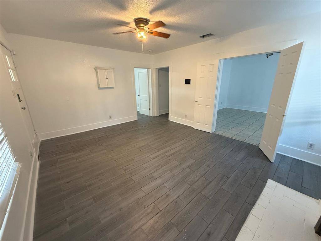 Dallas, TX 75214,5511 Reiger Avenue