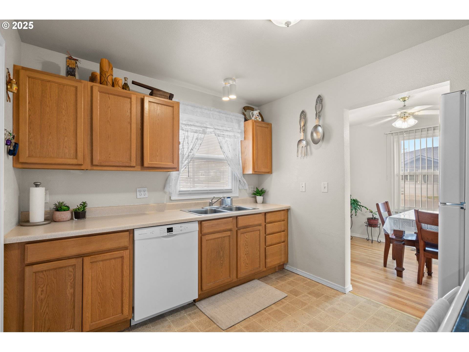 Hermiston, OR 97838,775 DIAGONAL BLVD