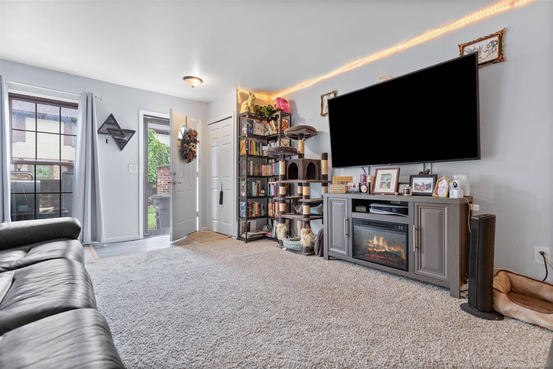 Clinton Township, MI 48038,39575 Old Dominion DR