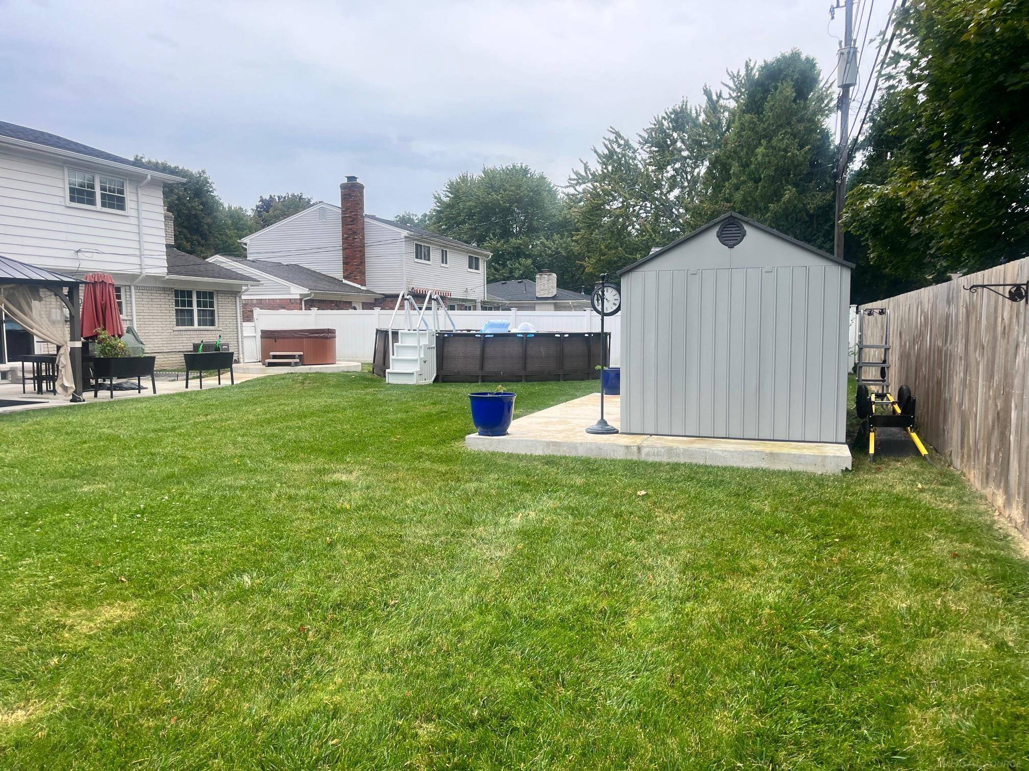 Harrison Twp, MI 48045,38447 Foxcroft BLVD