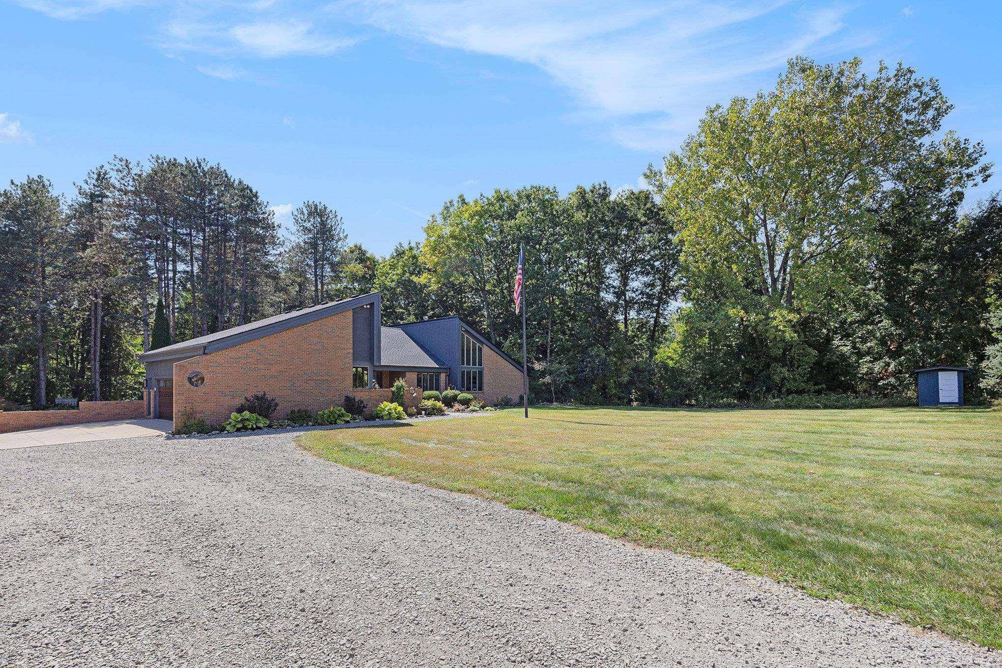 Dryden, MI 48428,5220 Nardoni LN