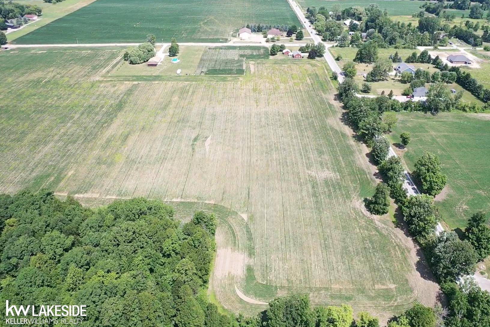 Armada, MI 48005,72857 Romeo Plank RD