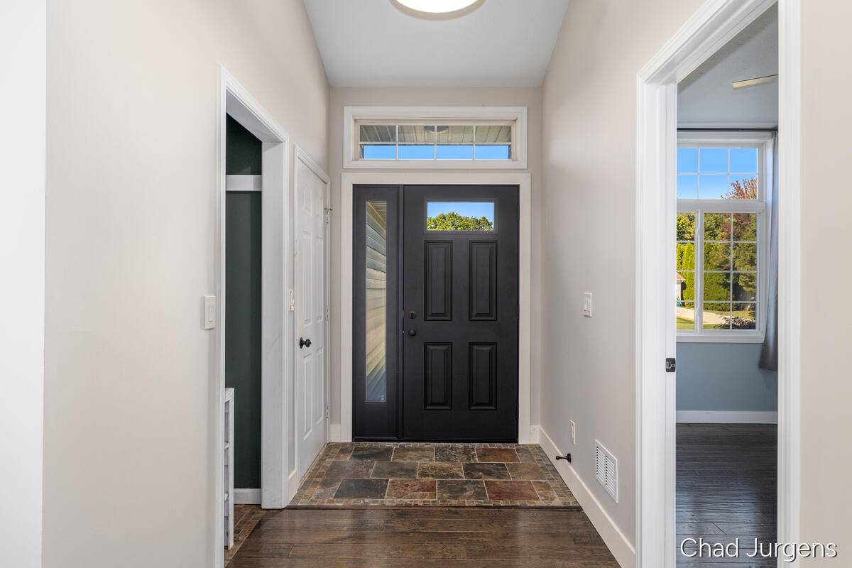 Walker, MI 49534,456 Clinton AVE NW