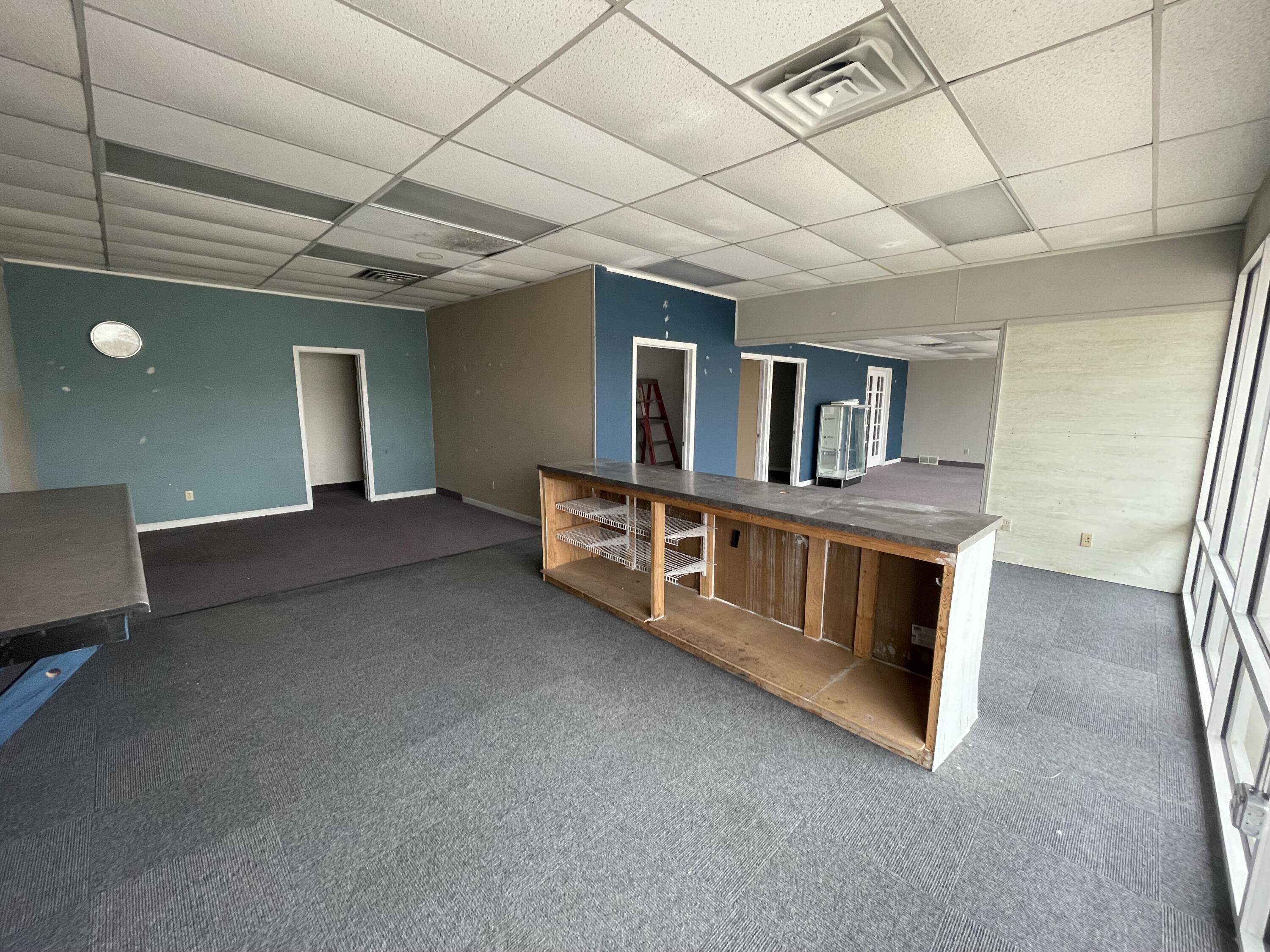 Lowell, MI 49331,1004 W Main ST #4