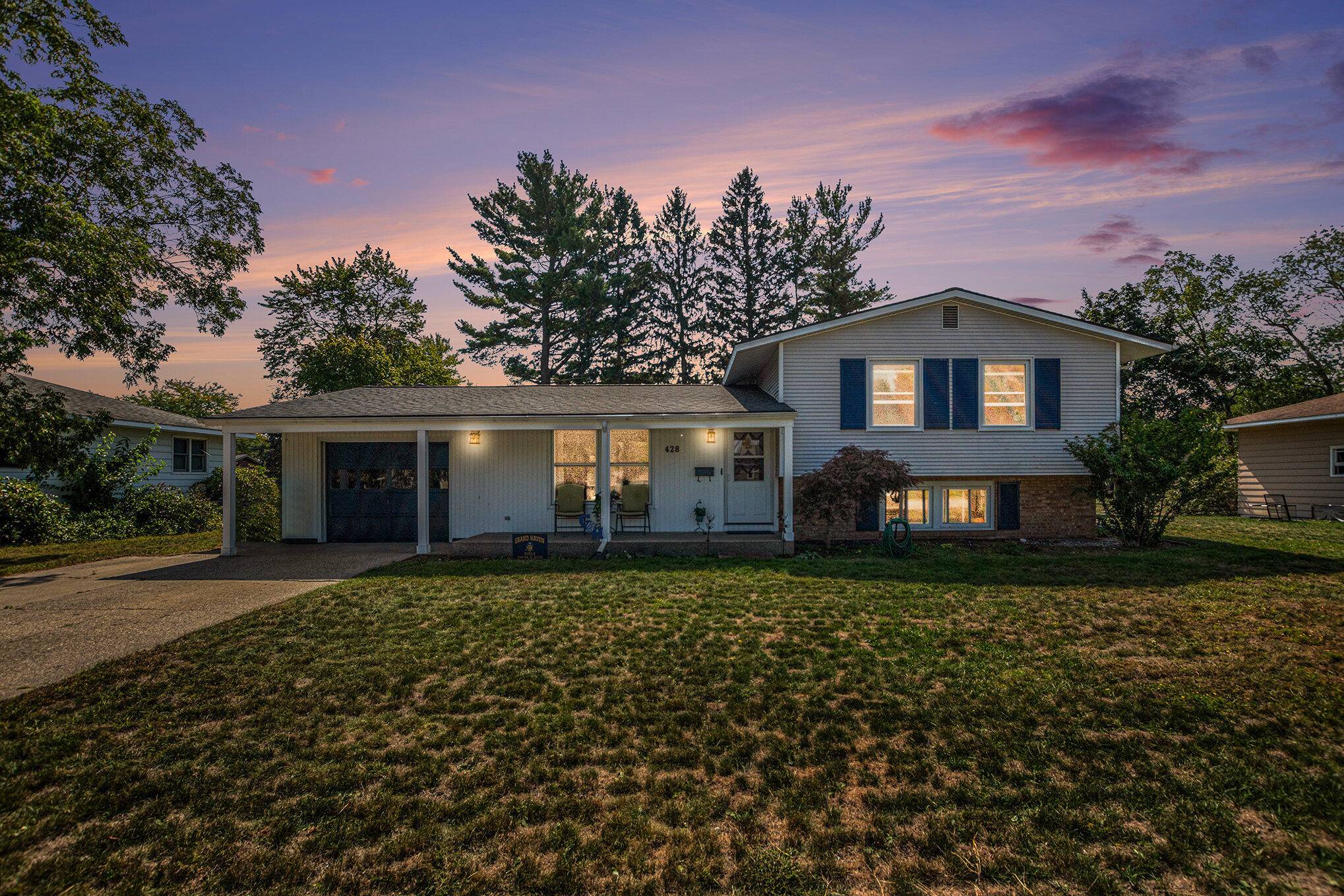 Grand Haven, MI 49417,428 Ohio AVE