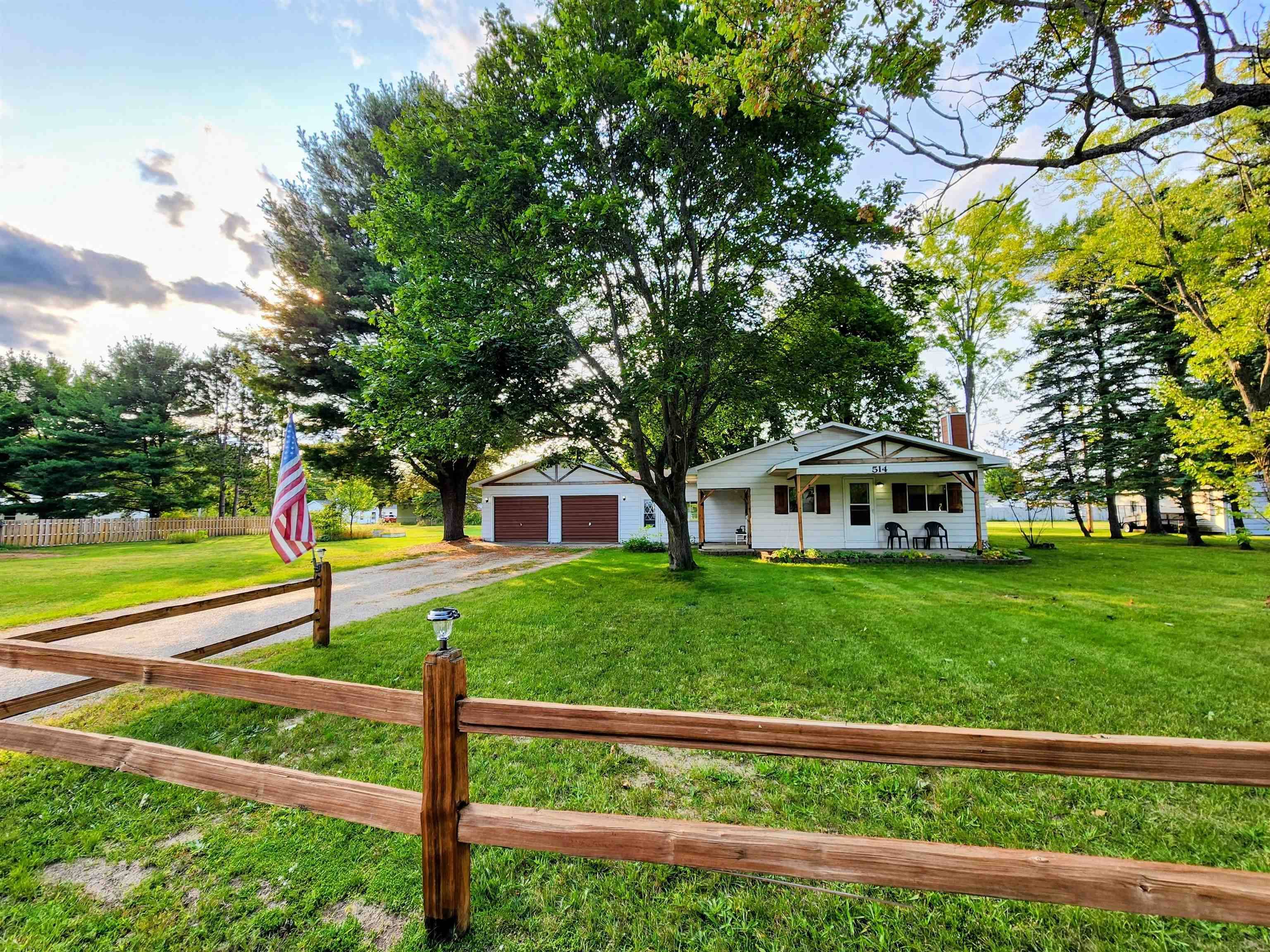 Kalkaska, MI 49646,514 S Cherry ST