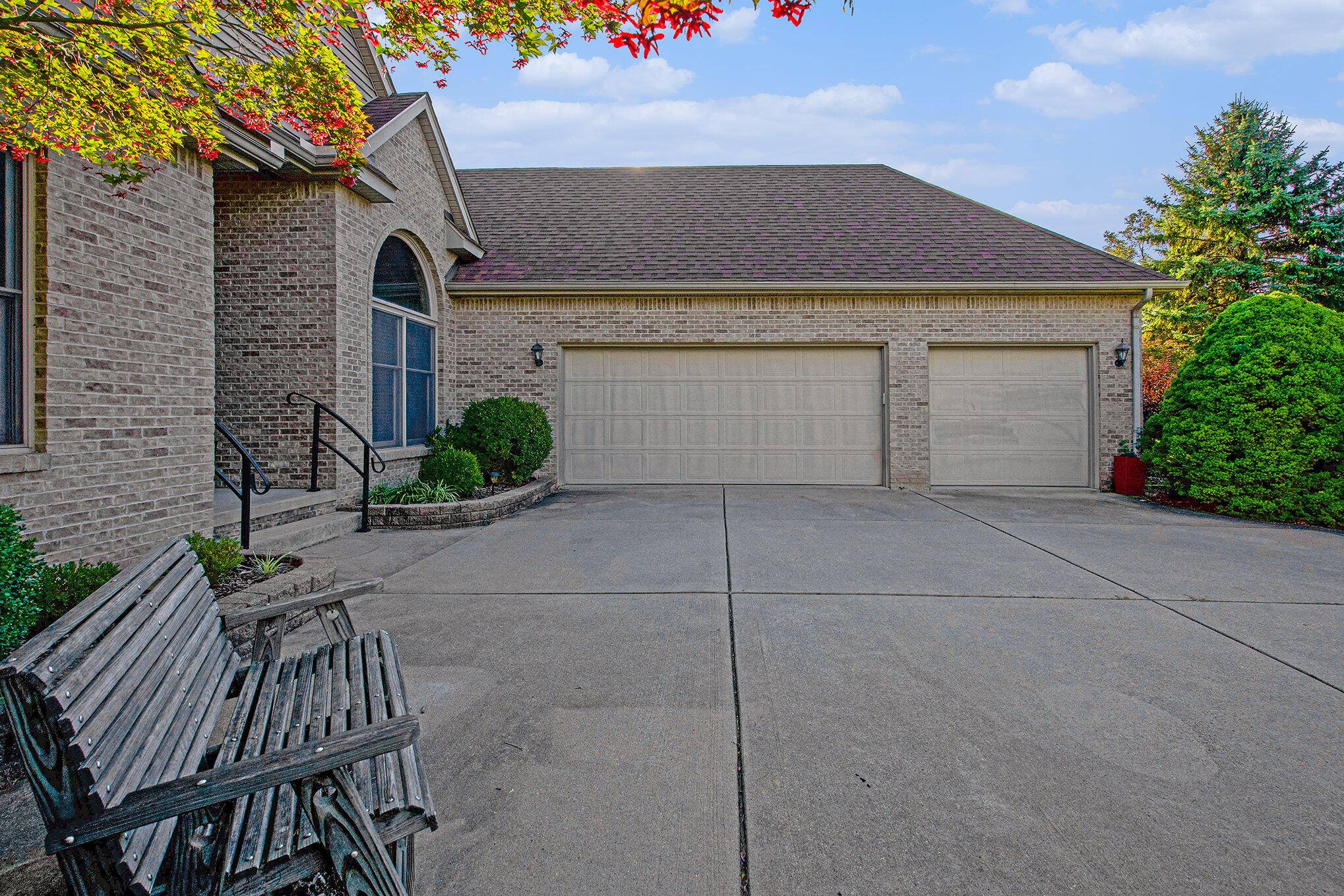 Brighton, MI 48116,1242 Baywood CIR