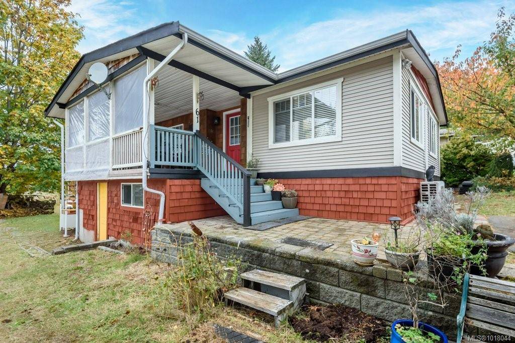 Comox, BC V9M 4E2,3216 Back Rd #61