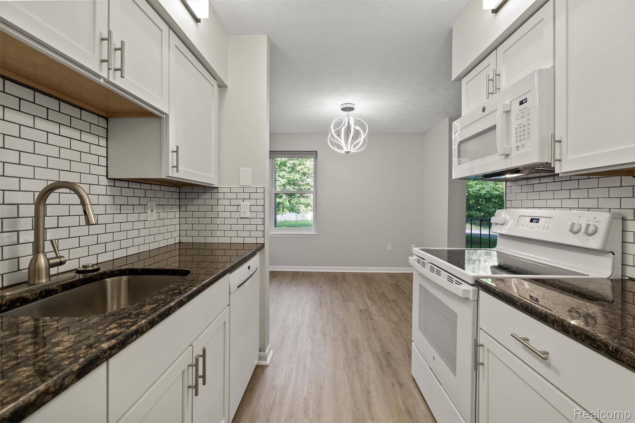 Livonia, MI 48152,32805 Fargo ST