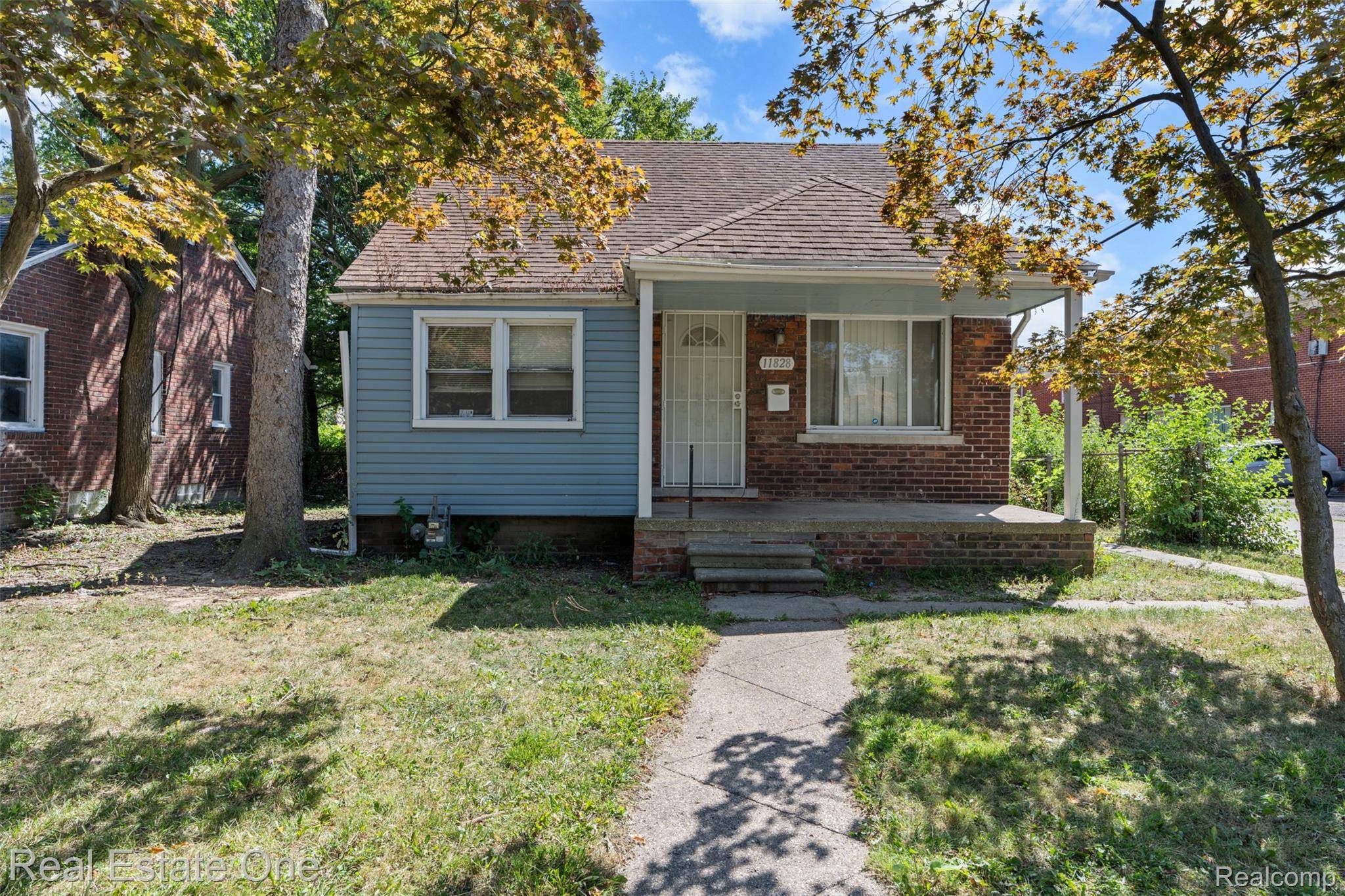 Detroit, MI 48224,11828 Wayburn ST