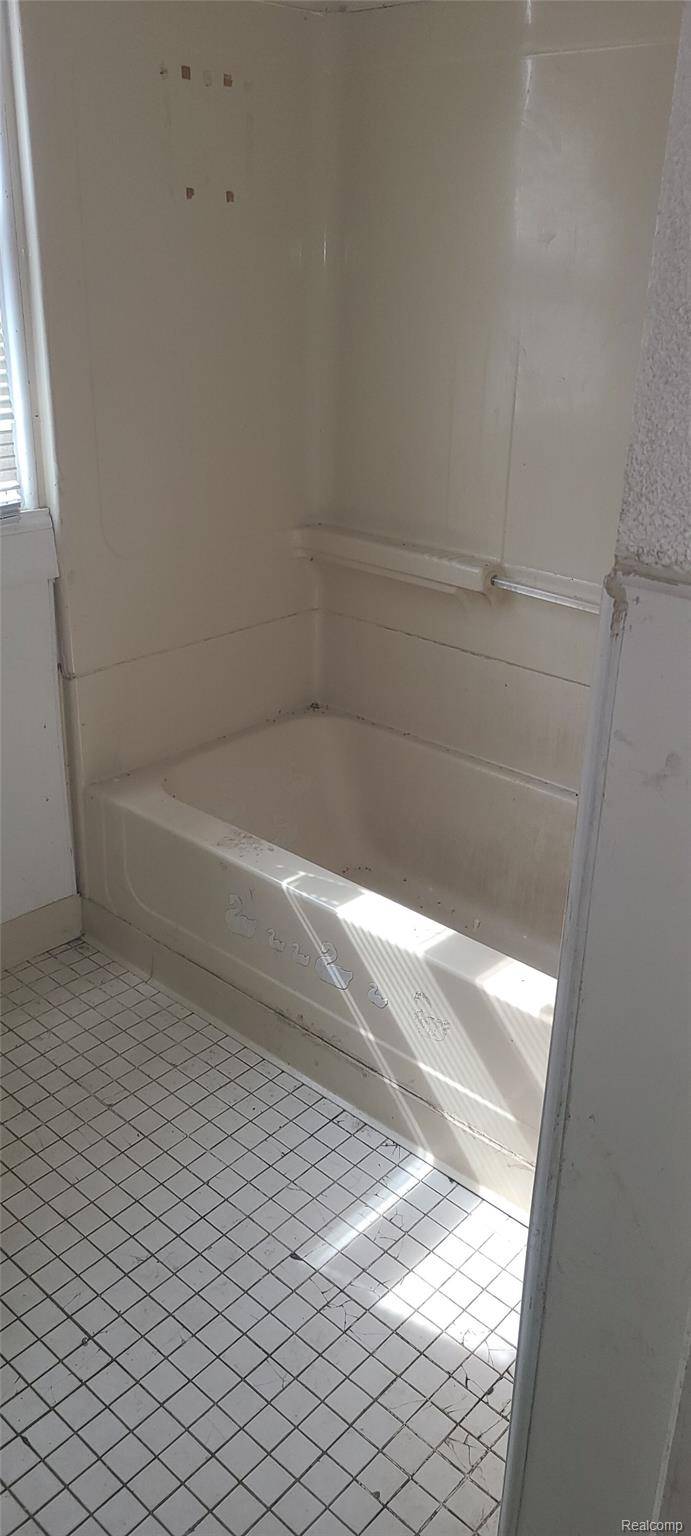 Detroit, MI 48227,15039 Sorrento ST