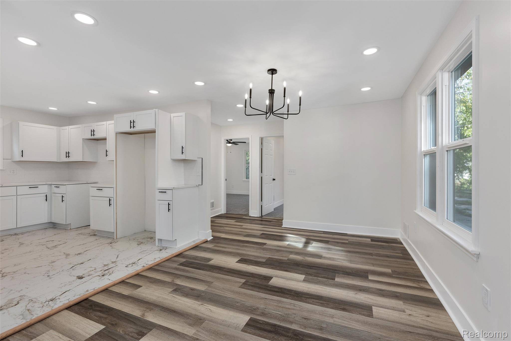 Detroit, MI 48213,13361 Maiden ST