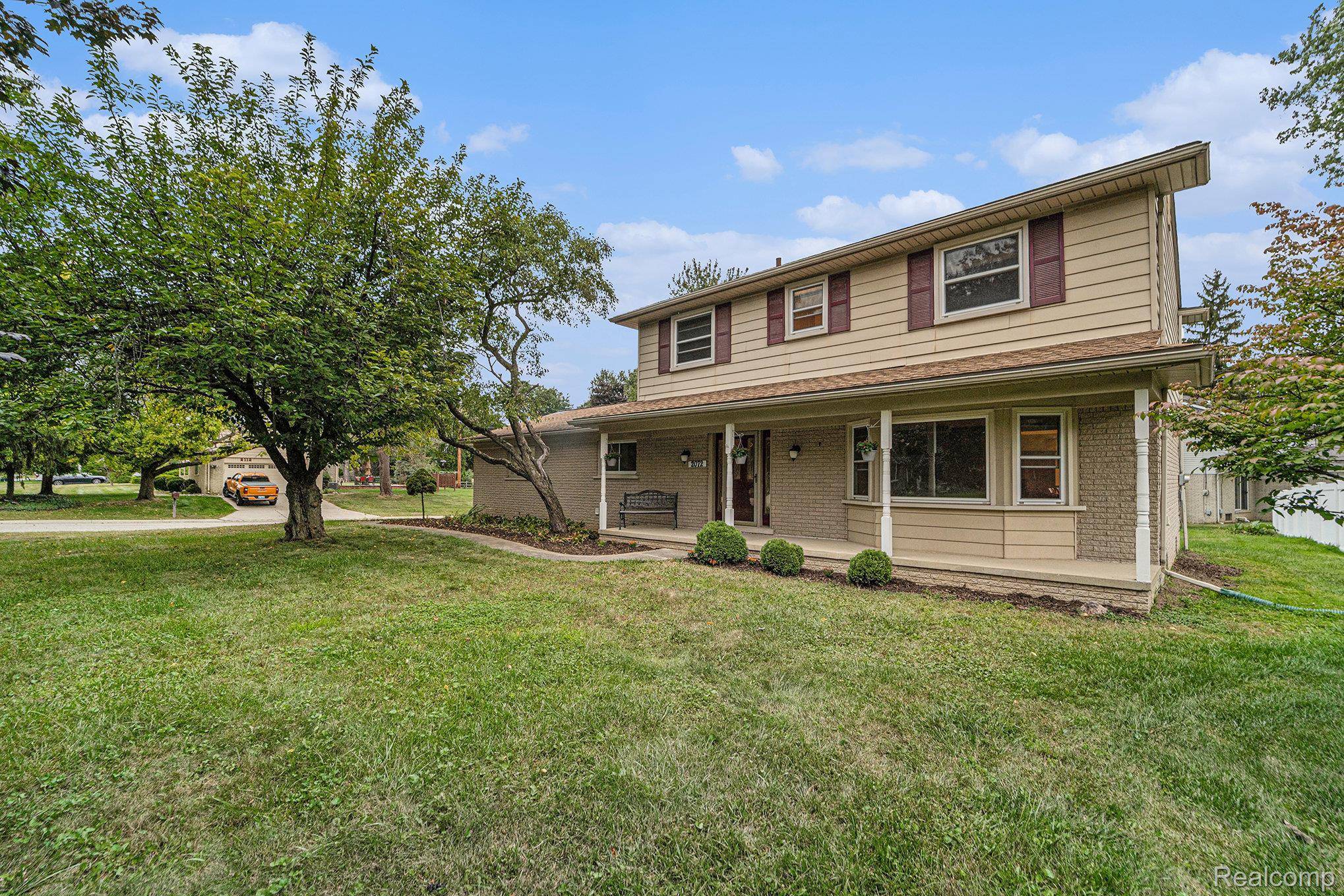 Rochester Hills, MI 48309,2072 Belle Vernon DR