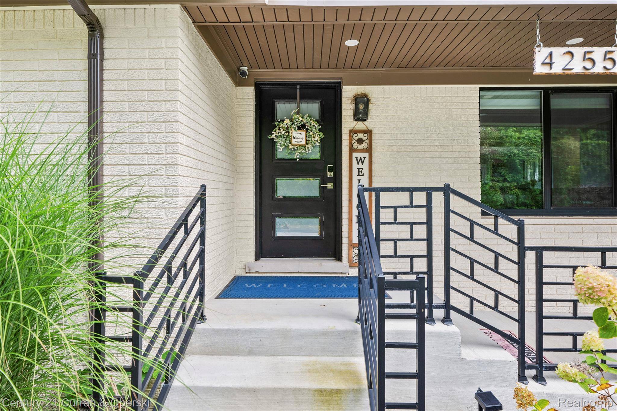 Waterford, MI 48329,4255 Lakewood DR