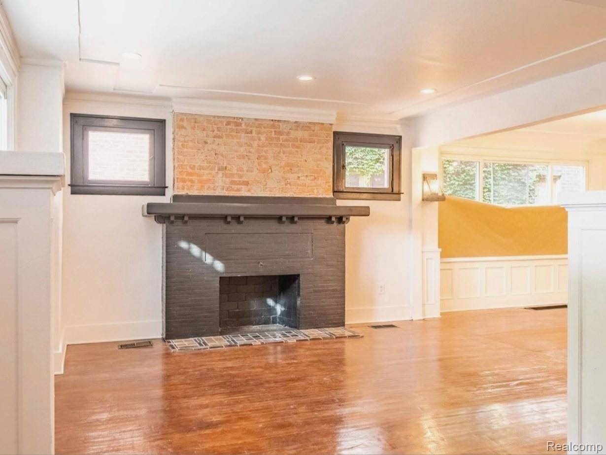 Detroit, MI 48206,2270 W Philadelphia ST