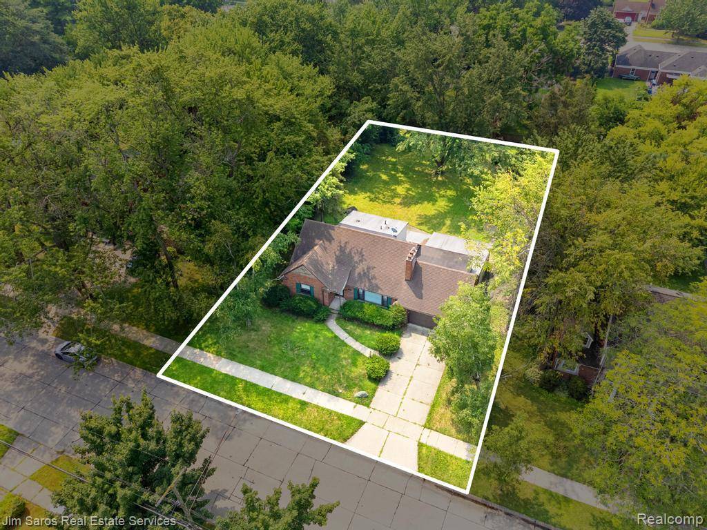 Harper Woods, MI 48225,19726 Eastwood DR