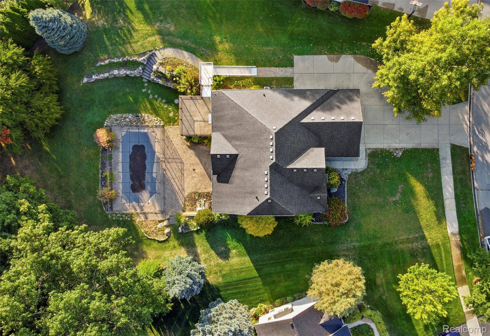 Brighton, MI 48116,1075 Long Leaf CT