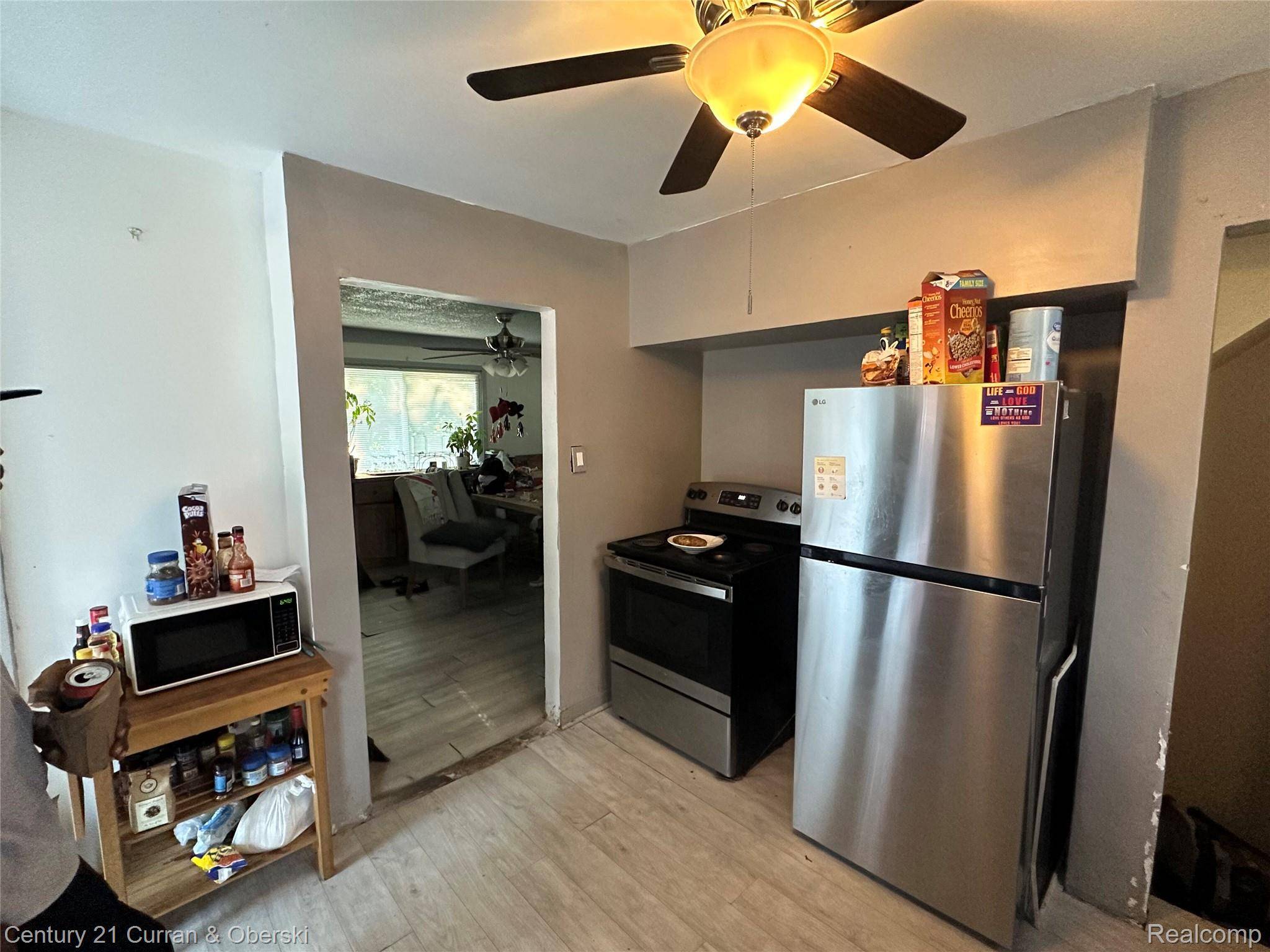 Detroit, MI 48215,13129 Averhill CT