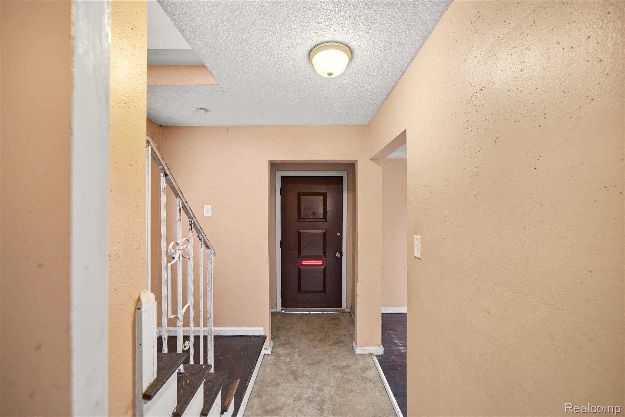 Detroit, MI 48235,19440 HARTWELL ST