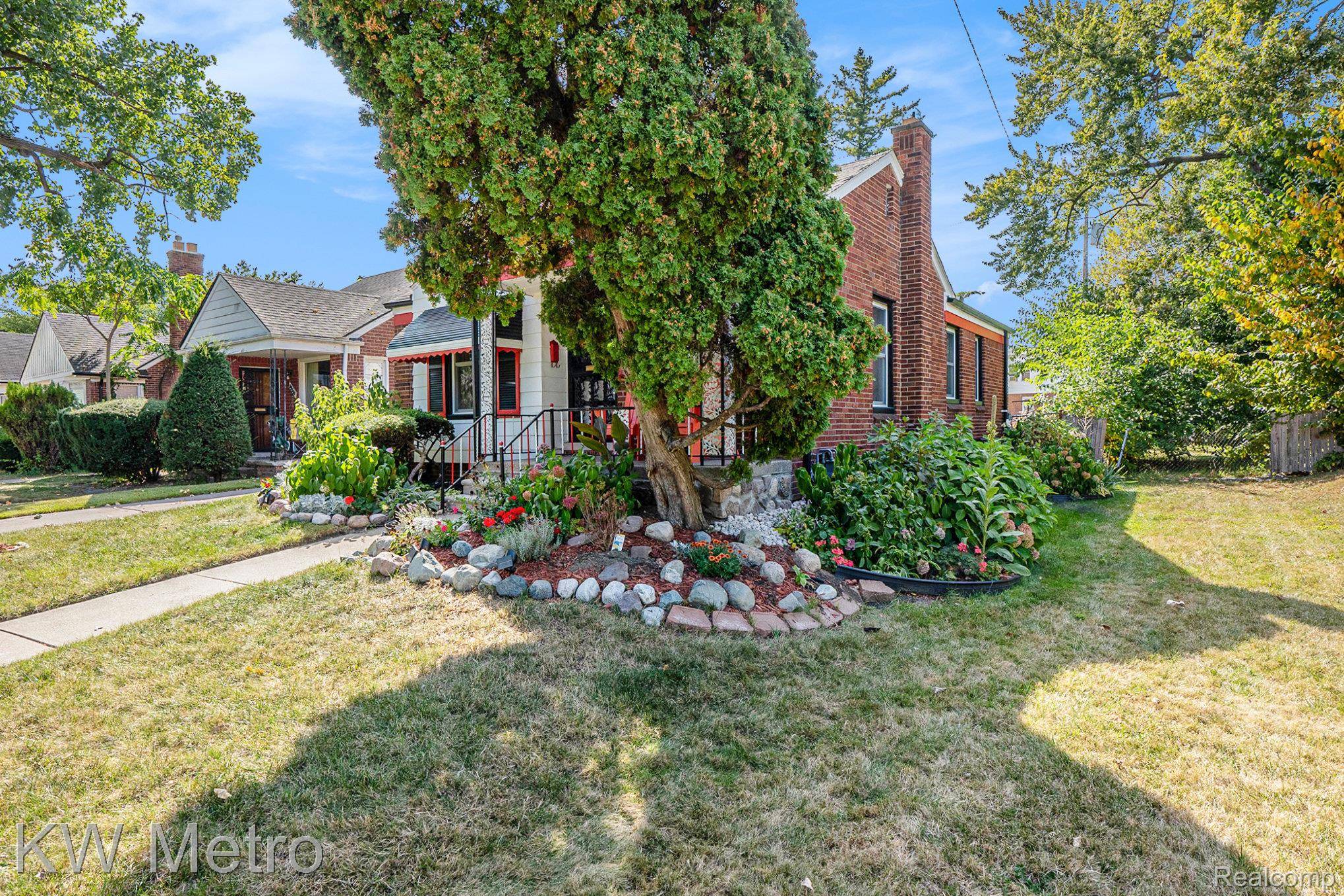 Detroit, MI 48235,19757 Freeland ST