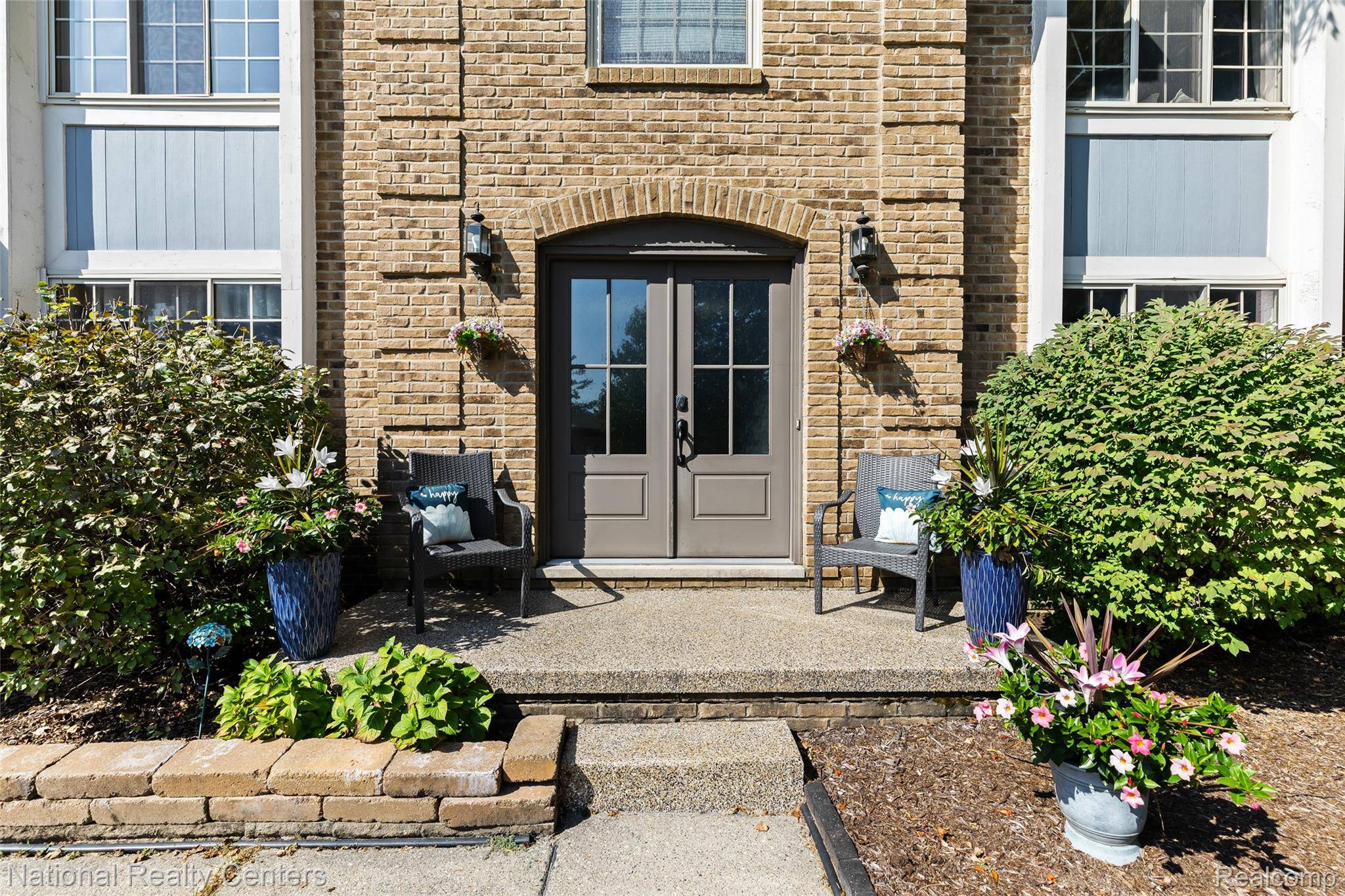 Novi, MI 48375,23567 Hickory Grove LN