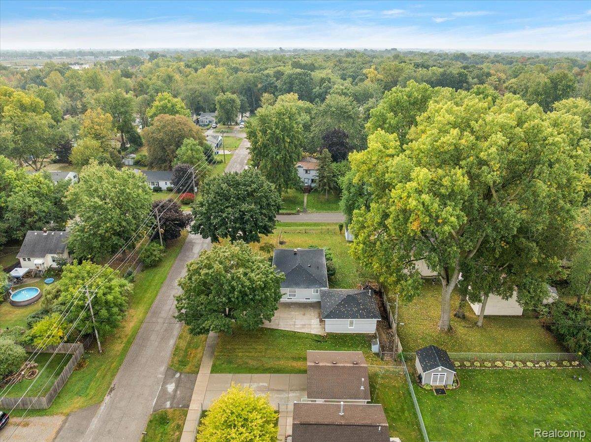 Waterford, MI 48328,841 Nash AVE