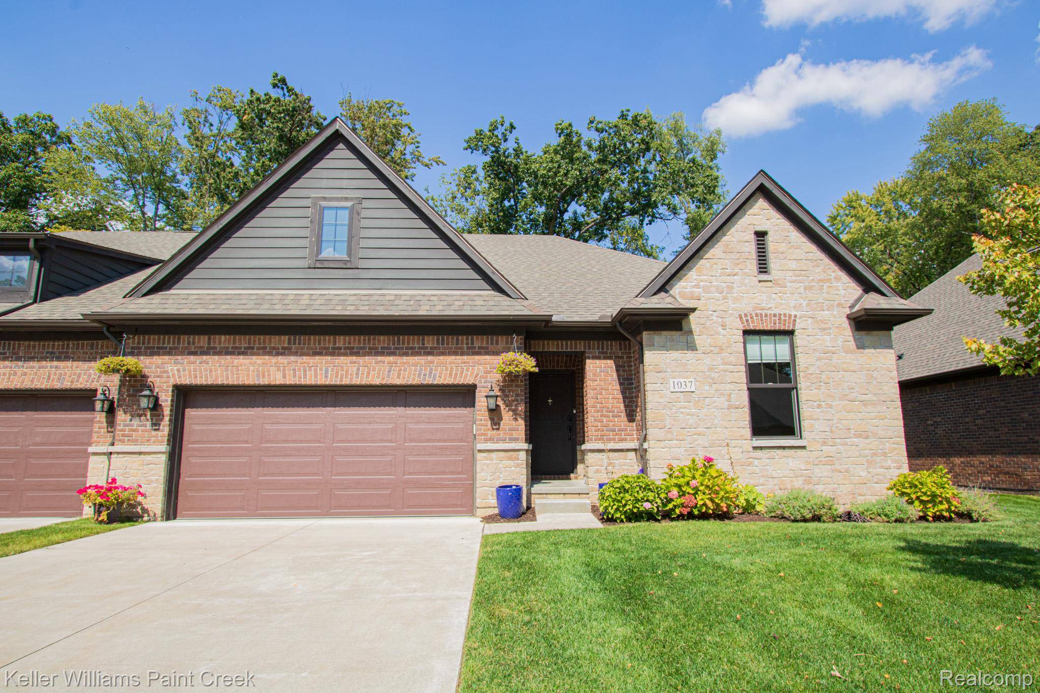Rochester Hills, MI 48307,1037 Crestwyk LN