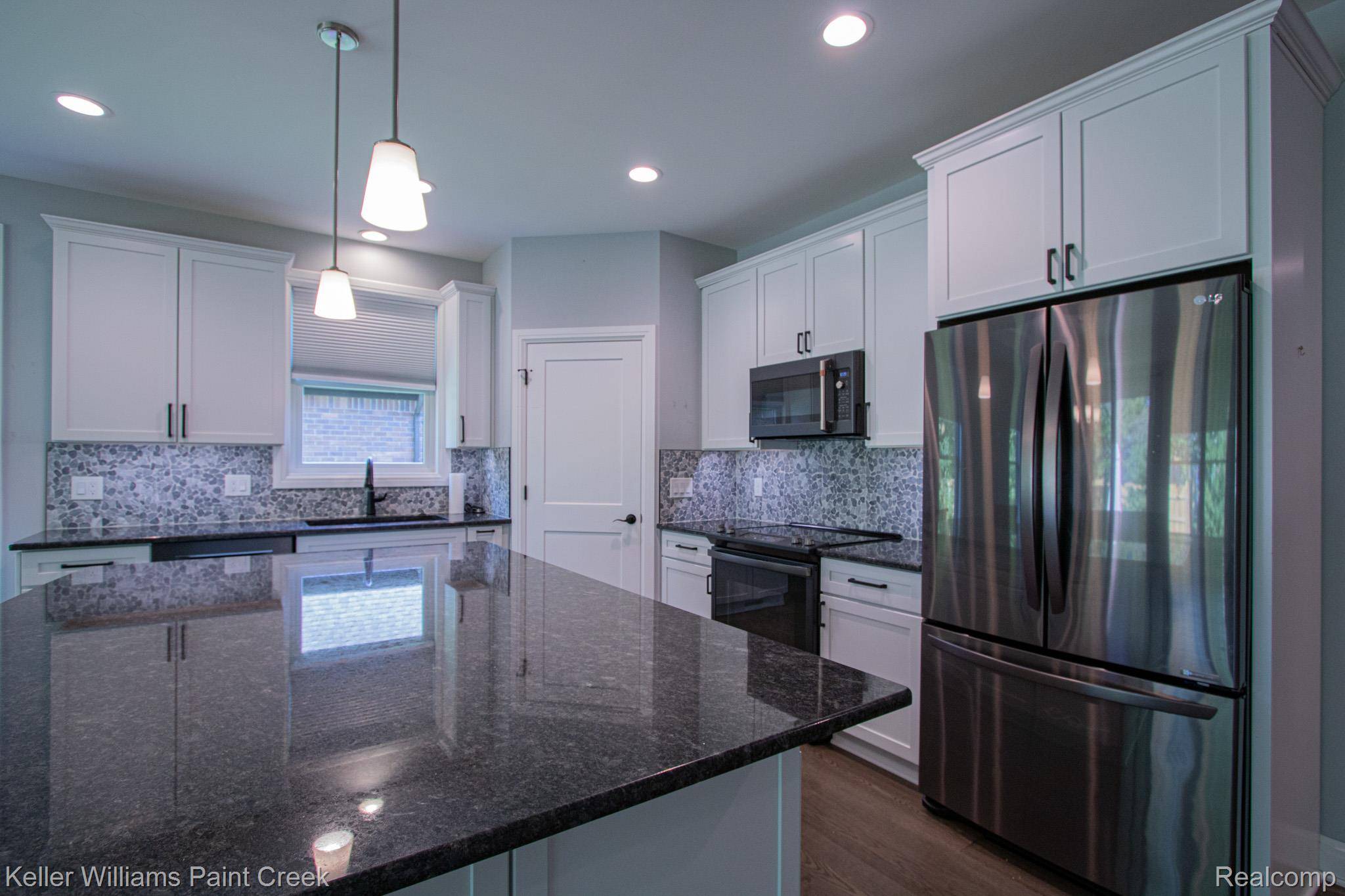 Rochester Hills, MI 48307,1037 Crestwyk LN