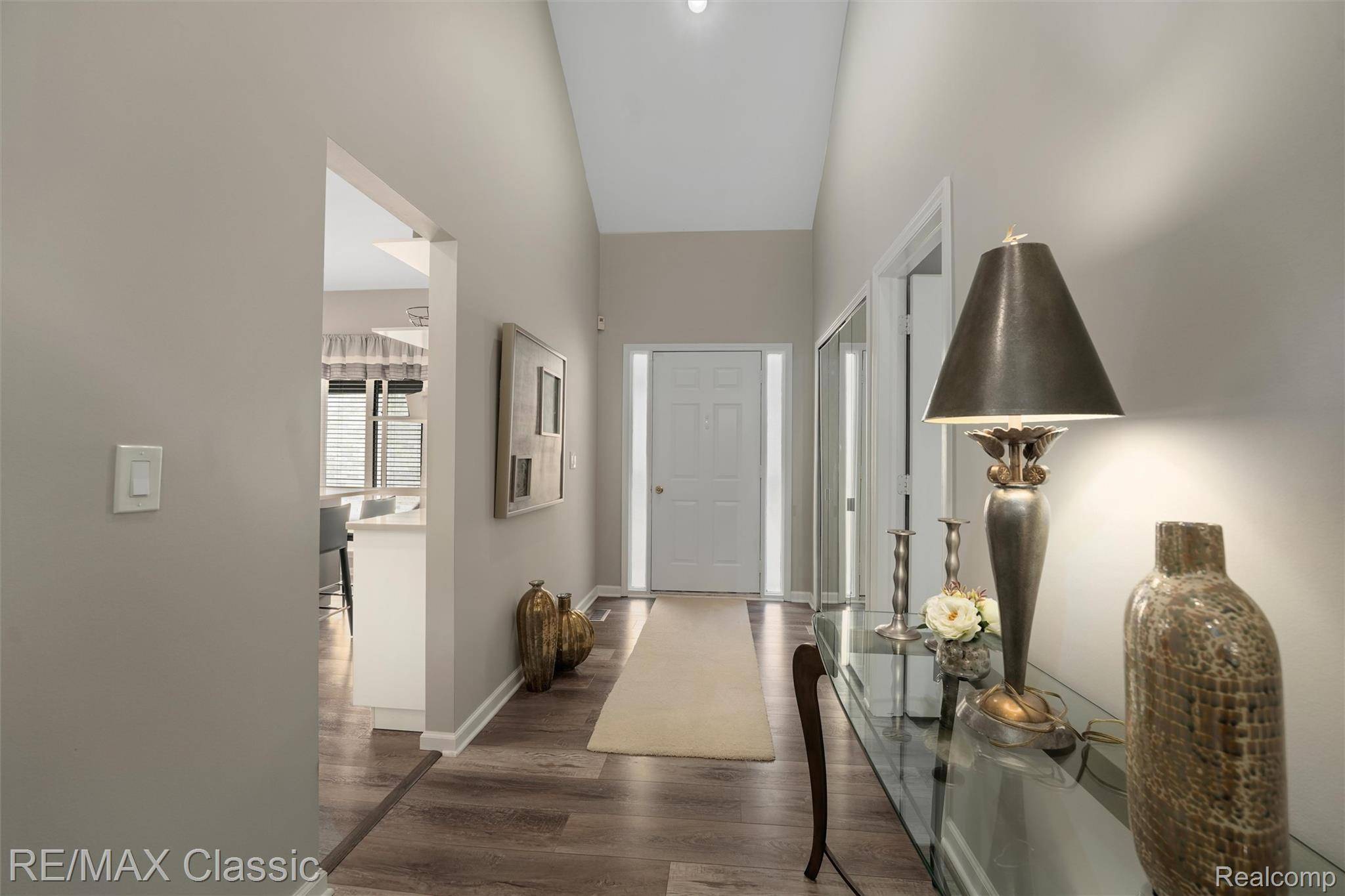 Novi, MI 48374,24579 Edgewood DR