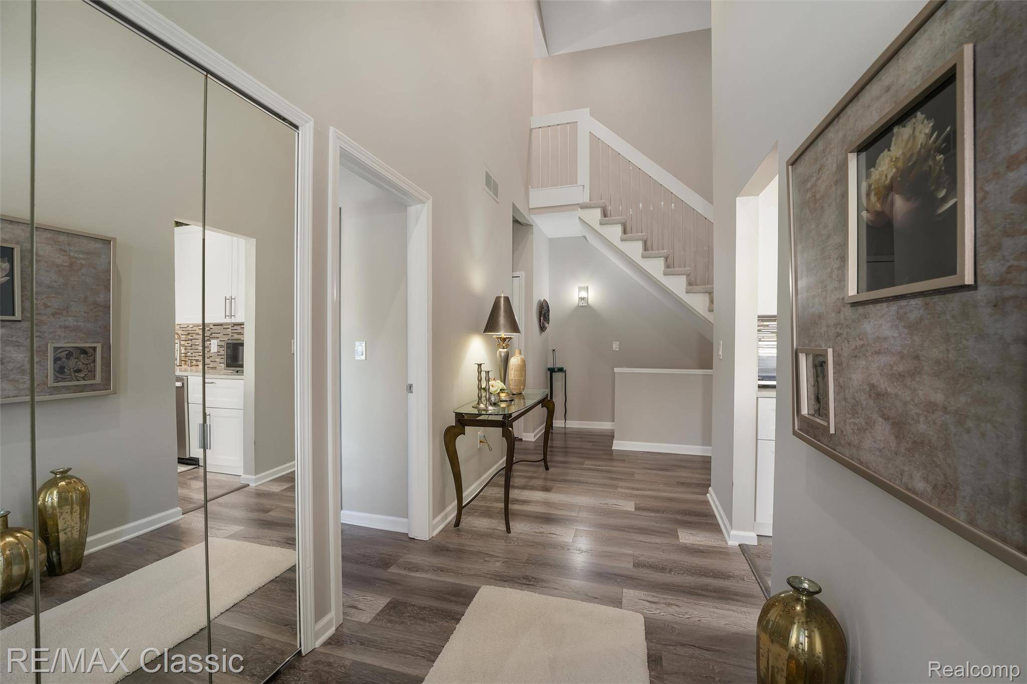 Novi, MI 48374,24579 Edgewood DR