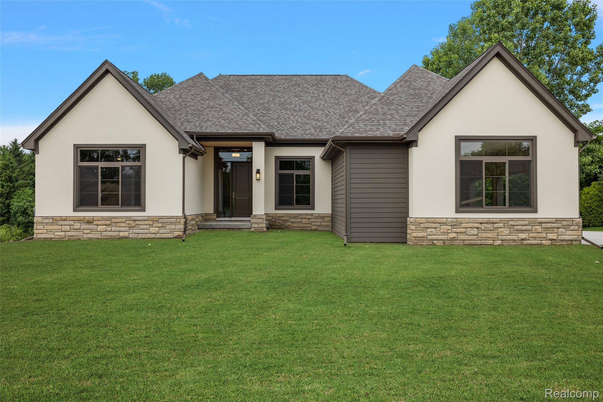 Oxford, MI 48370,2280 Heidi DR