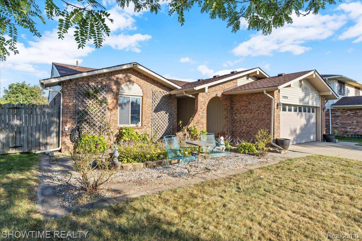 Sterling Heights, MI 48312,36876 Aaron CT