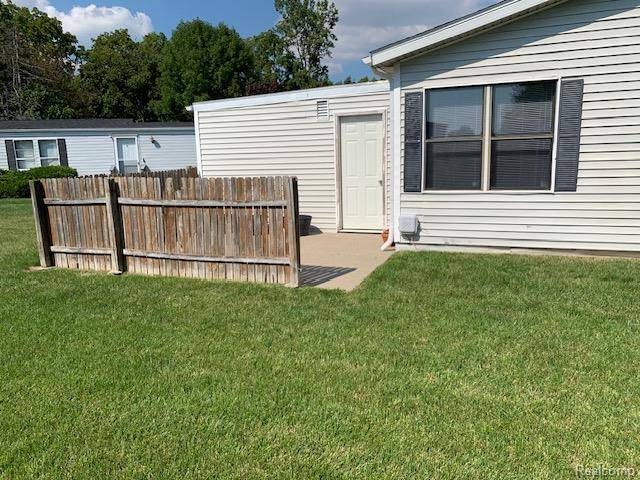 Clinton Township, MI 48036,20706 Gaslight