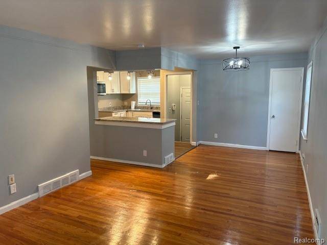 Oak Park, MI 48237,23040 Church ST