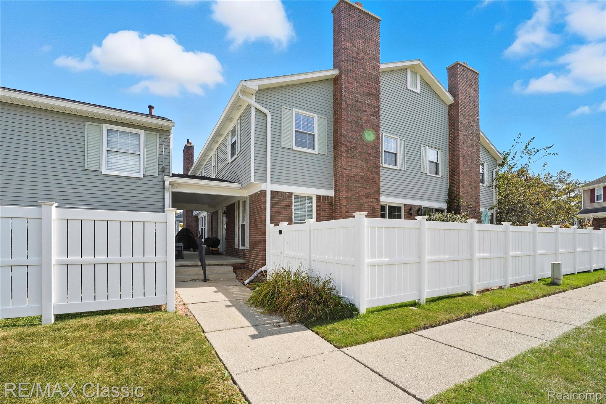 Novi, MI 48167,20903 W Glen Haven CIR