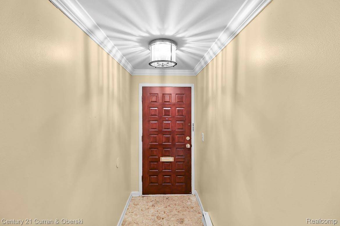 Livonia, MI 48152,18411 University Park Drive DR