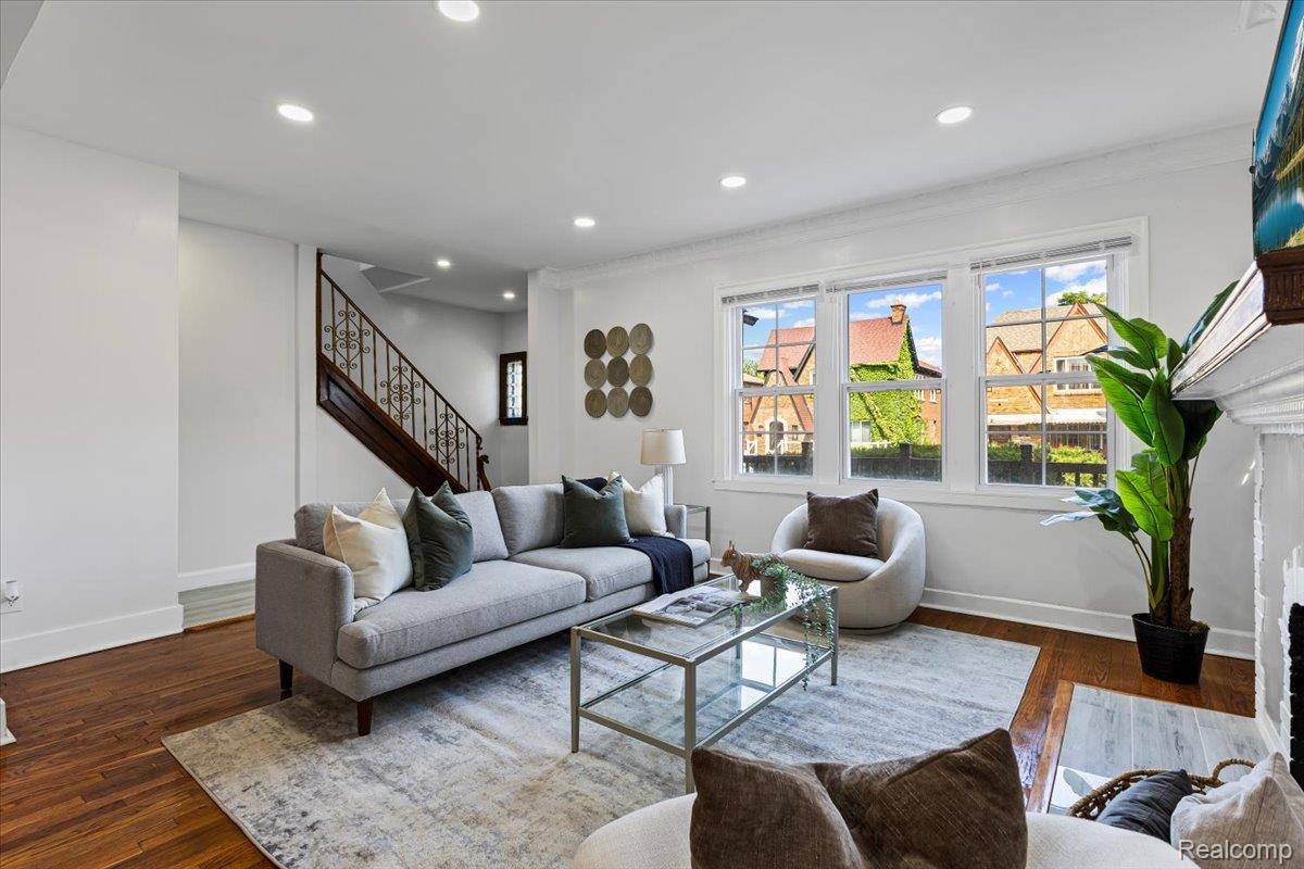 Detroit, MI 48221,17379 Stoepel ST