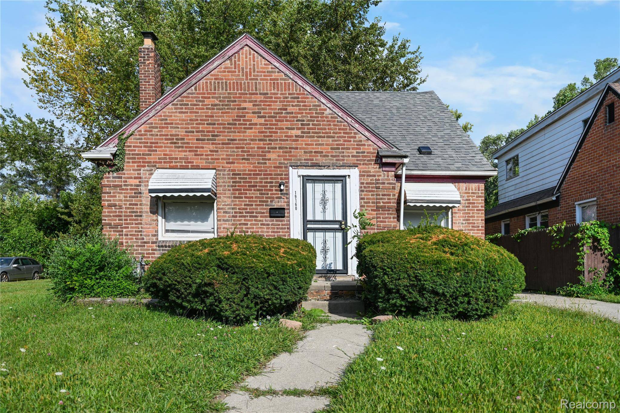 Detroit, MI 48235,19160 Gilchrist ST