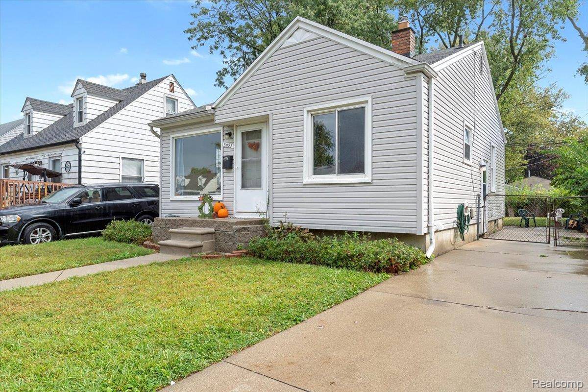 Wayne, MI 48184,5097 Niagara ST