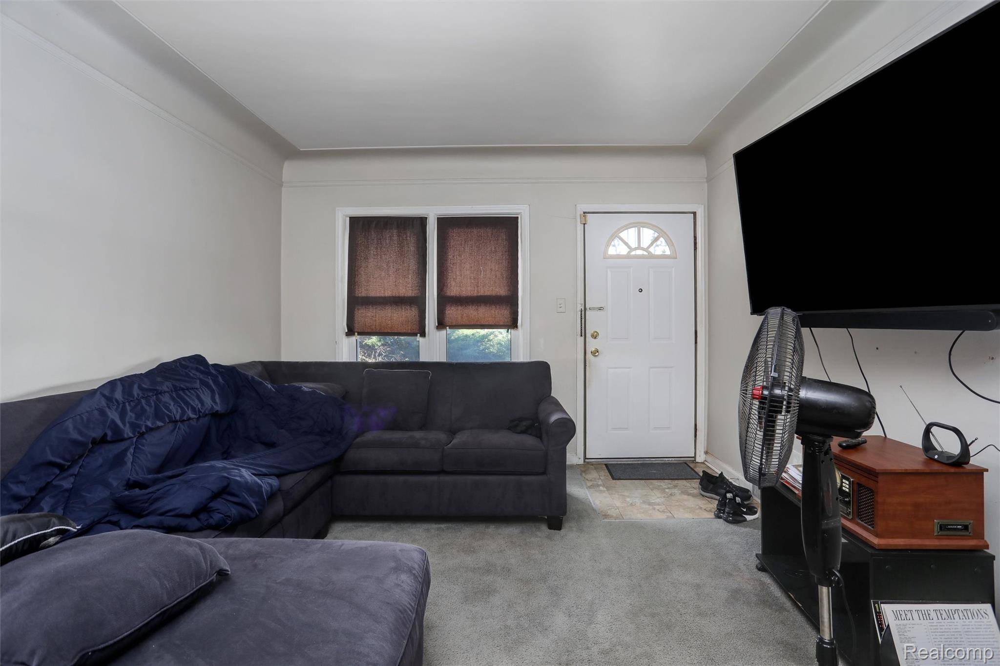 Detroit, MI 48224,5290 University PL