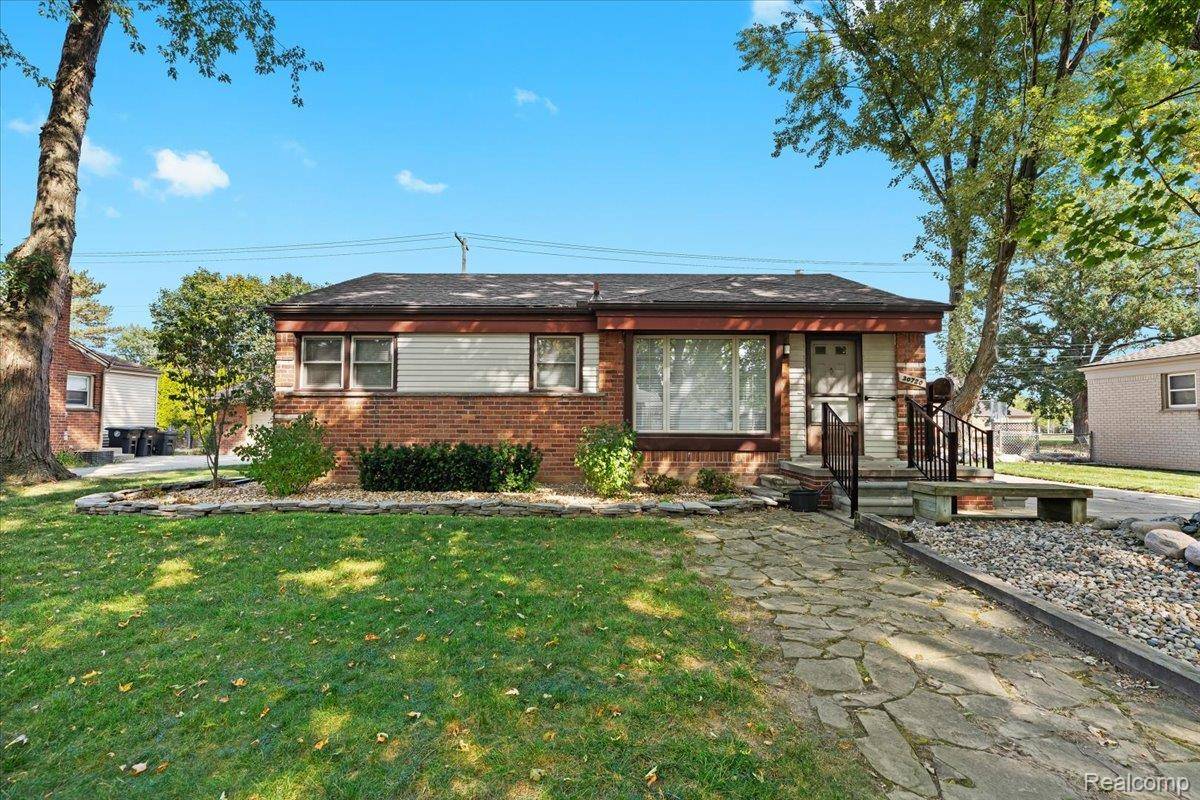 Livonia, MI 48150,30720 Hathaway ST