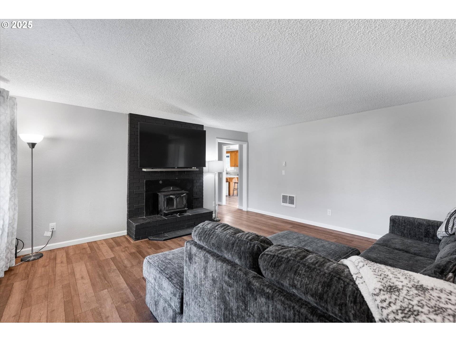 Longview, WA 98632,4421 OLYMPIA WAY