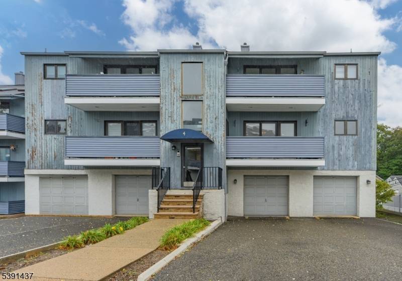 Caldwell Boro Twp., NJ 07006,4 Domessina Ln