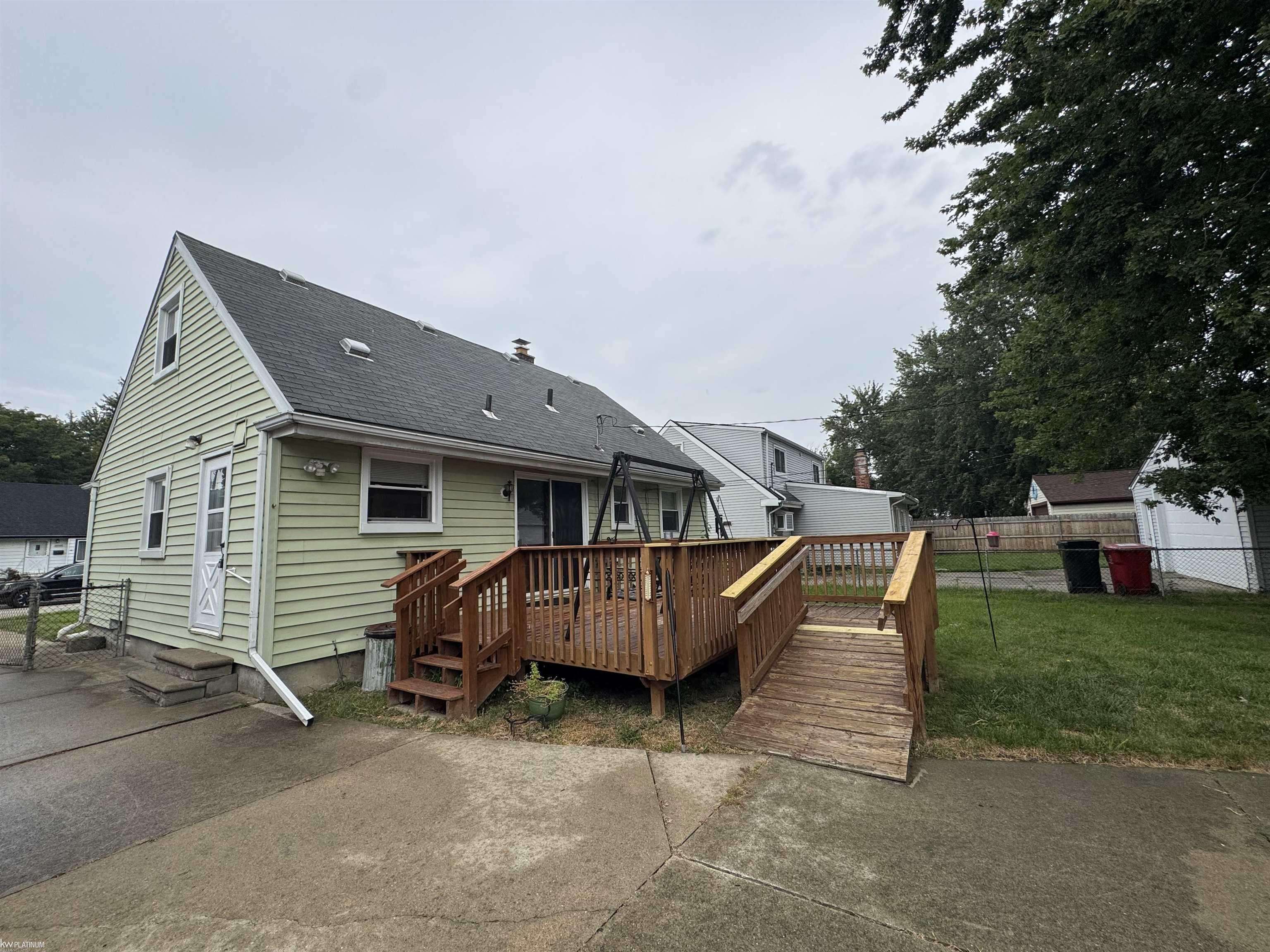 Roseville, MI 48066,25764 Mackinac DR