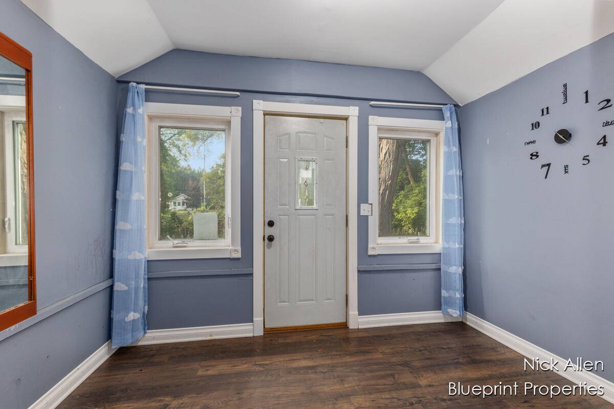 Greenville, MI 48838,510 W Oakridge RDG